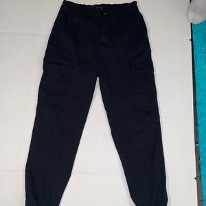 Black cargo jogger!!